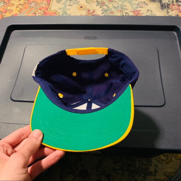 Vintage 90s LA Lakers nba snapback hat - Picture 4 of 5